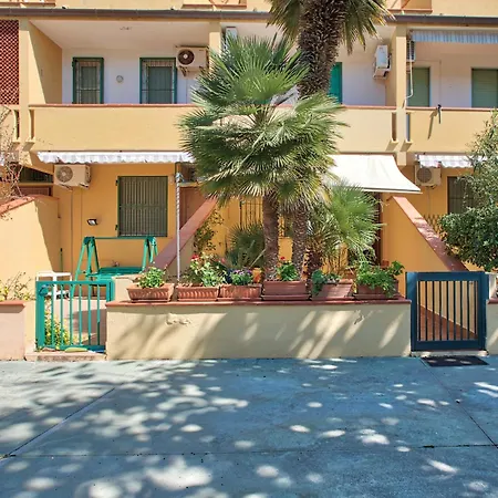 Pm 74 Viale Europa Apartment